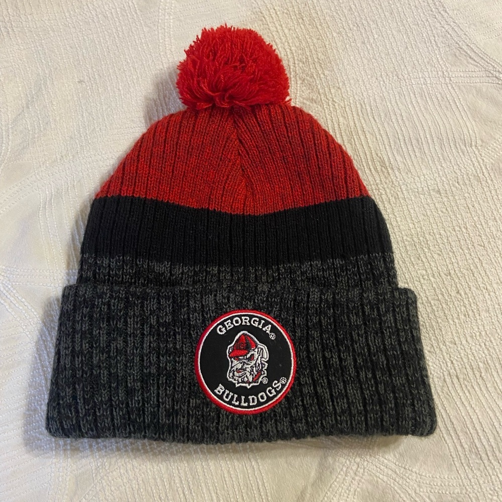 Georgia Bulldogs Kids Pom Beanie - Red and Black